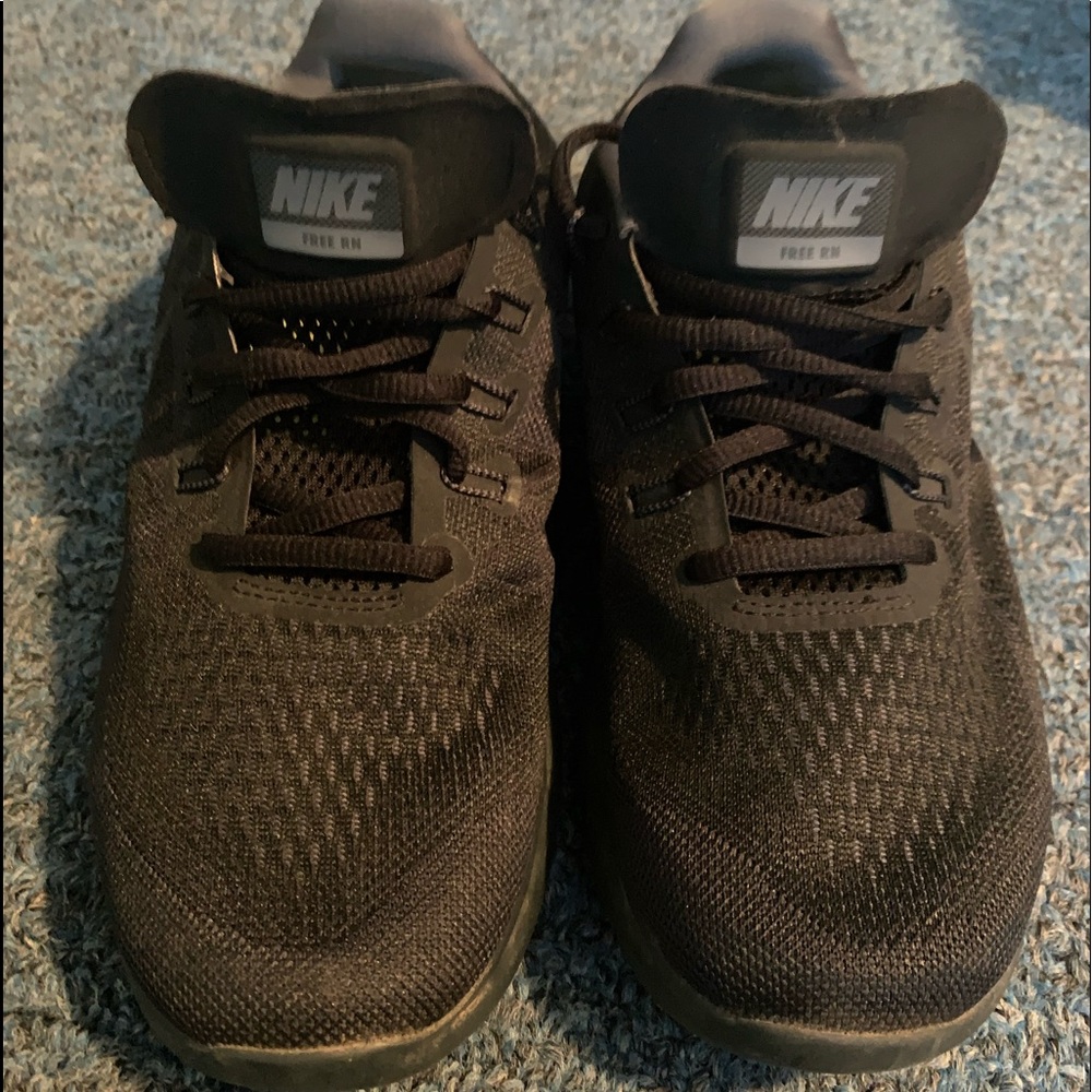Nike Free Rn Sneakers